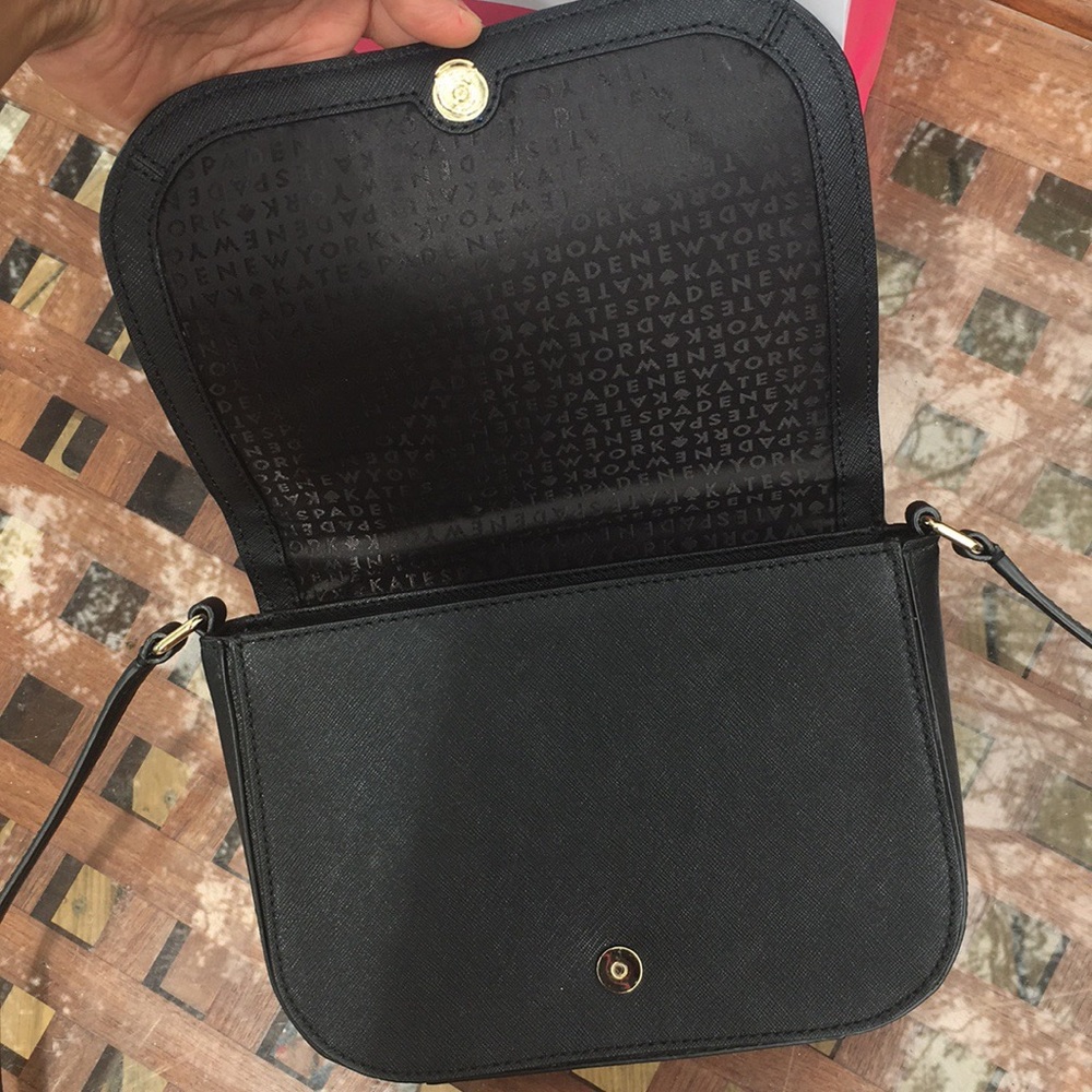 LIKE NEW KATE SPADE CROSSBODY - Picture 7 of 15